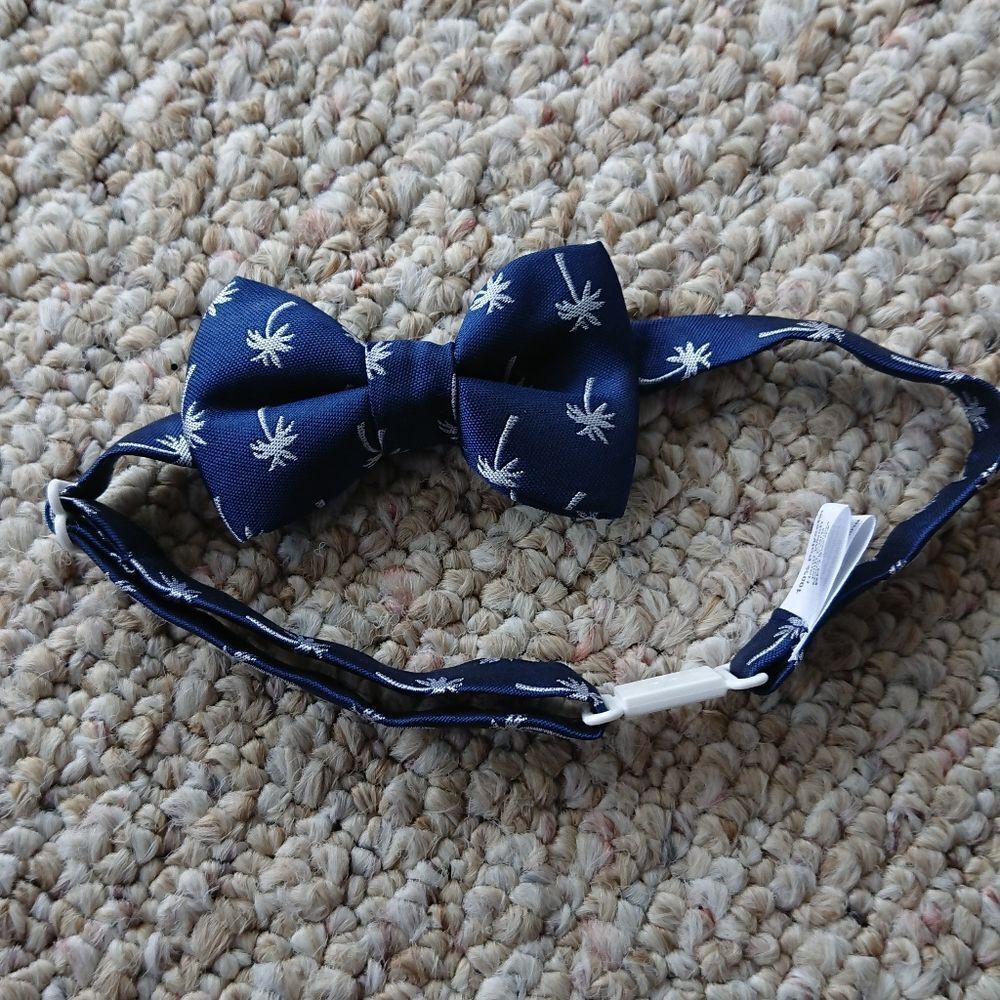 Bow Tie Dog Collar White palm tree & Navy color (M)